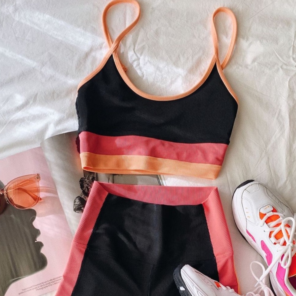 Beach Riot Sport Eva Crop Tank Top in Neon Pink/Orange Color-block